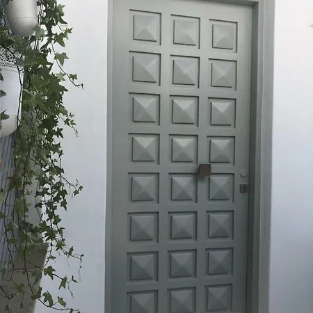 Apartment Odysseas & Naousa (Paros)